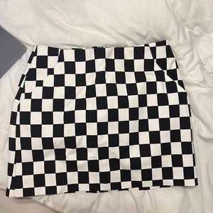 zara checkered skirt with tags attached